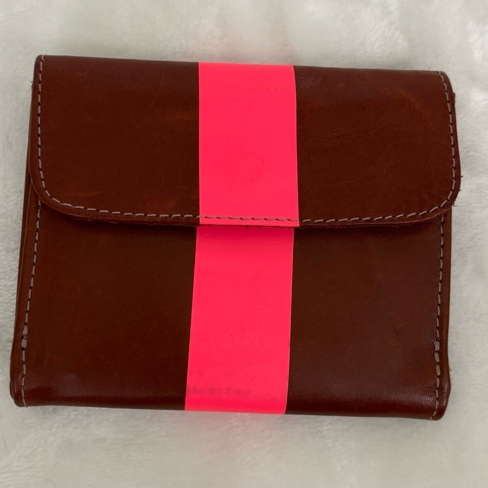 Clare V wallet